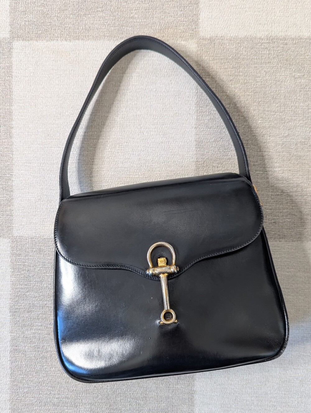 Vintage 60s-70s Gucci horsebit polished leather shoulder bag